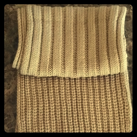 BCBGMaxAzria Accessories - BCBG Super Long Camel scarf